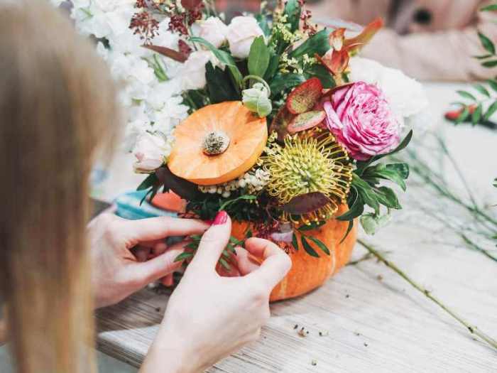 25 DIY Garden Projects Made from Recycled Materials